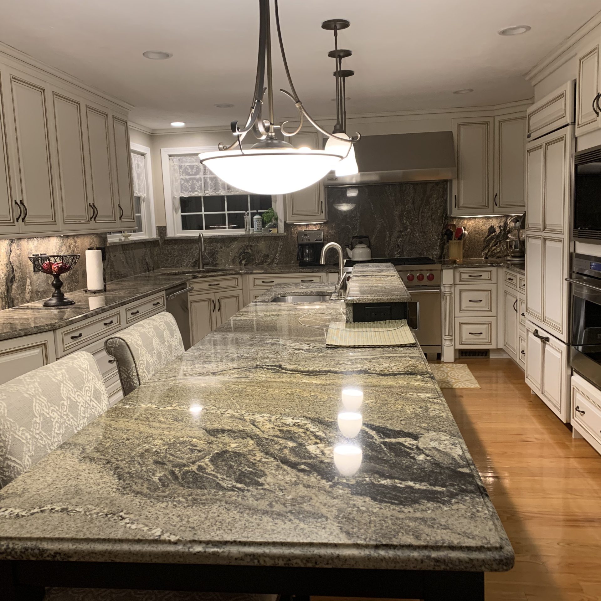 Kitchen and table, pristine after receiving a house cleaning service by Simplify Cleaning Services