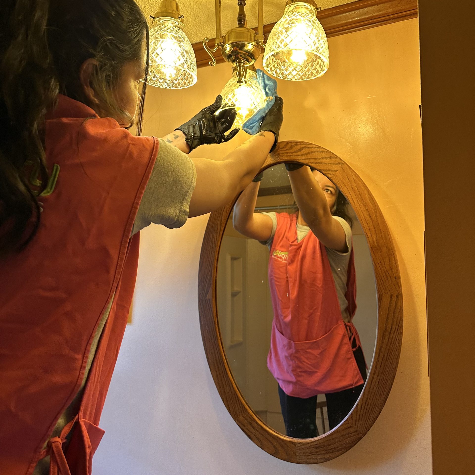 bathroom cleaning by professionals