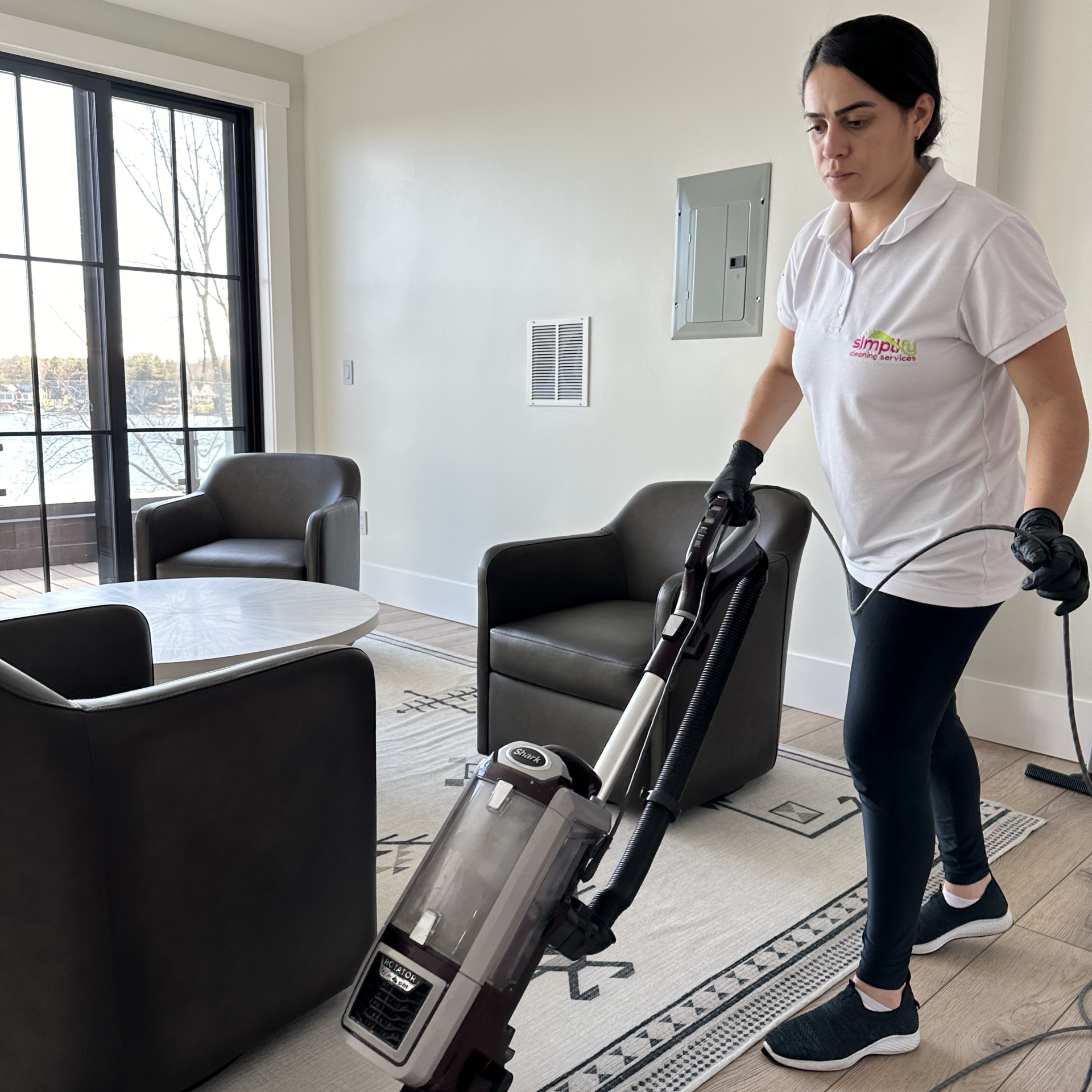 Simplify Cleaning professional dusting and floor cleaning