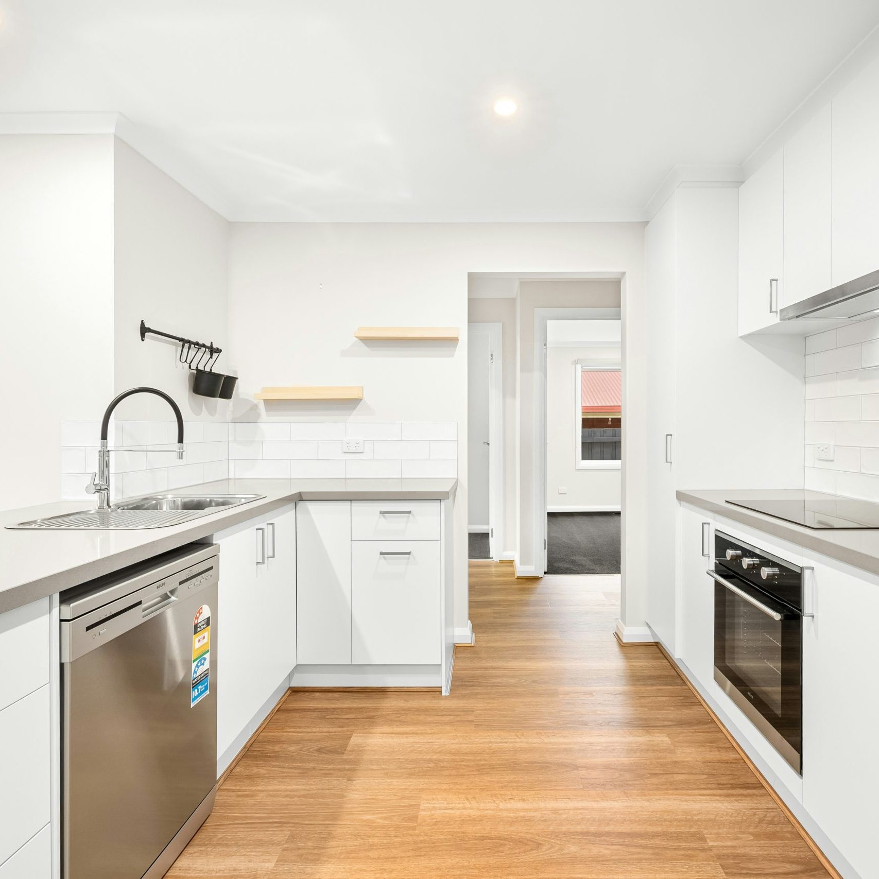 kitchen, organized after a moving