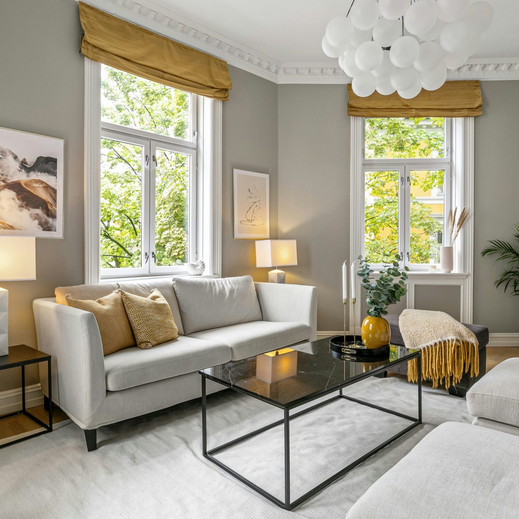 home interior, clean and comfortable