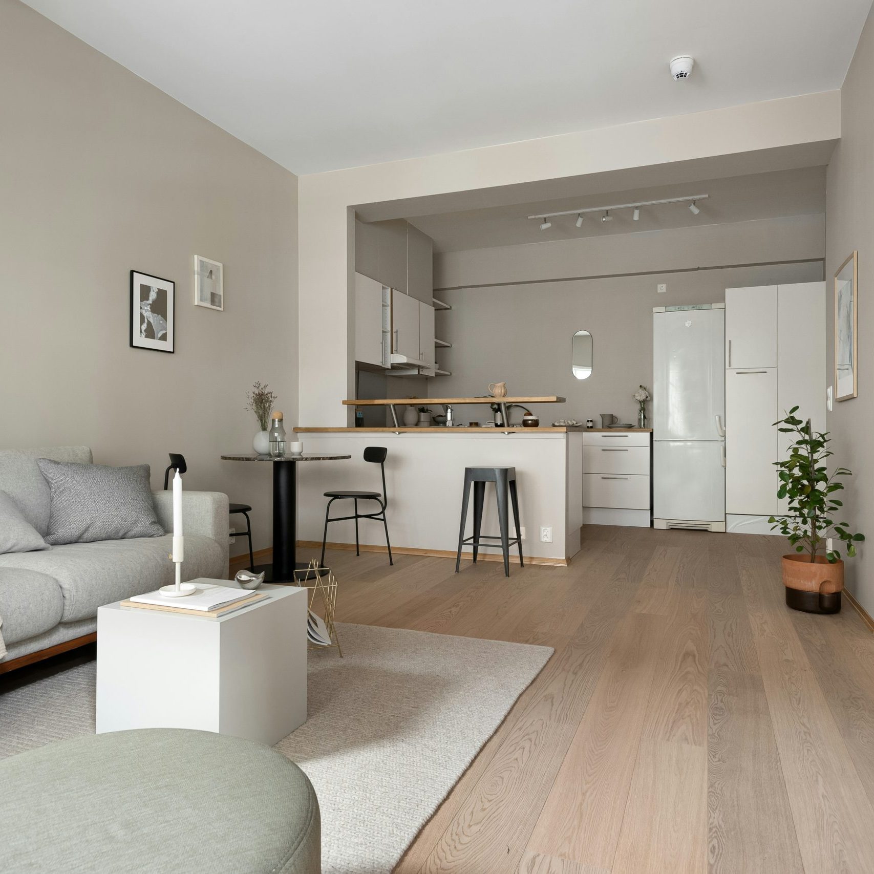 airbnb apartment cleaned and ready to receive new occupants
